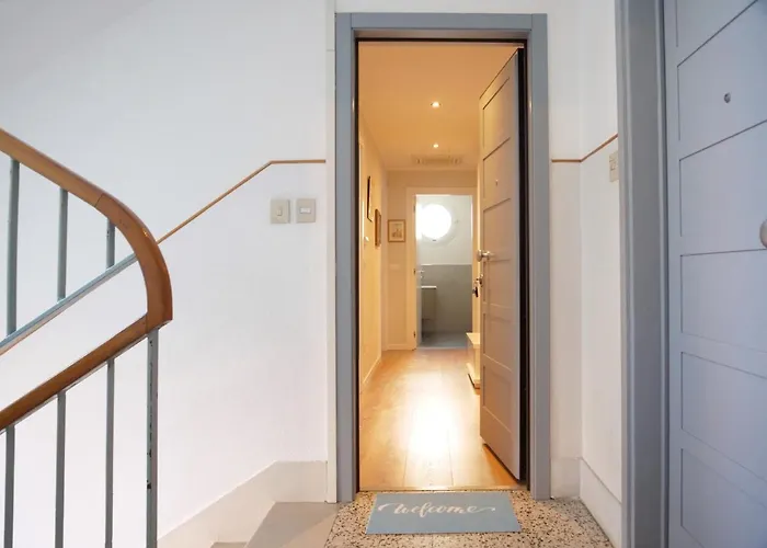 Appartamento Faro Dell'estate Delizioso Bicamera Con Posto Auto Dietro La *