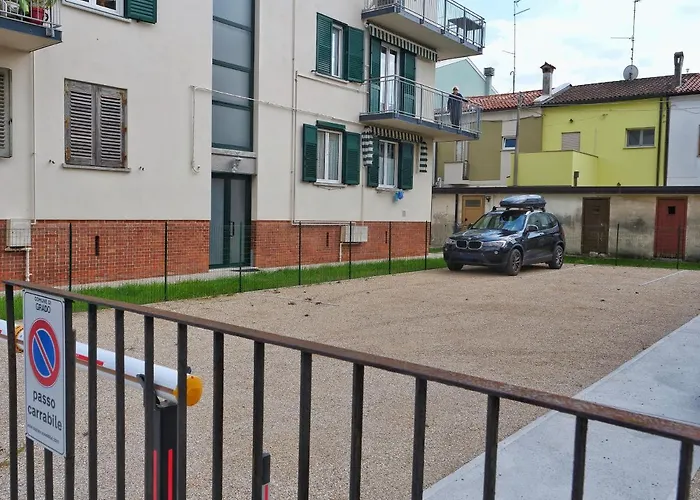 Faro Dell'estate Delizioso Bicamera Con Posto Auto Dietro La Appartamento *